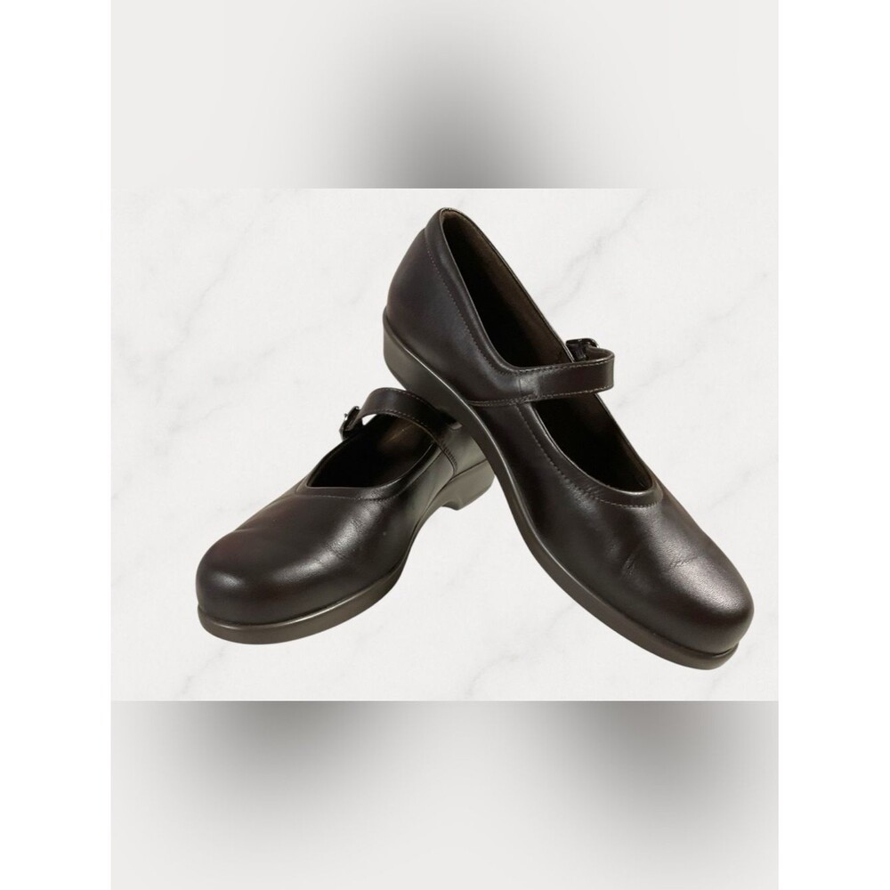 SAS Classic Women's Mary Jane Comfort Shoes in Dark Brown Size 9N
